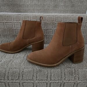 Jenni Kayne Suede Chelsea Boot SIZE 6 (36)